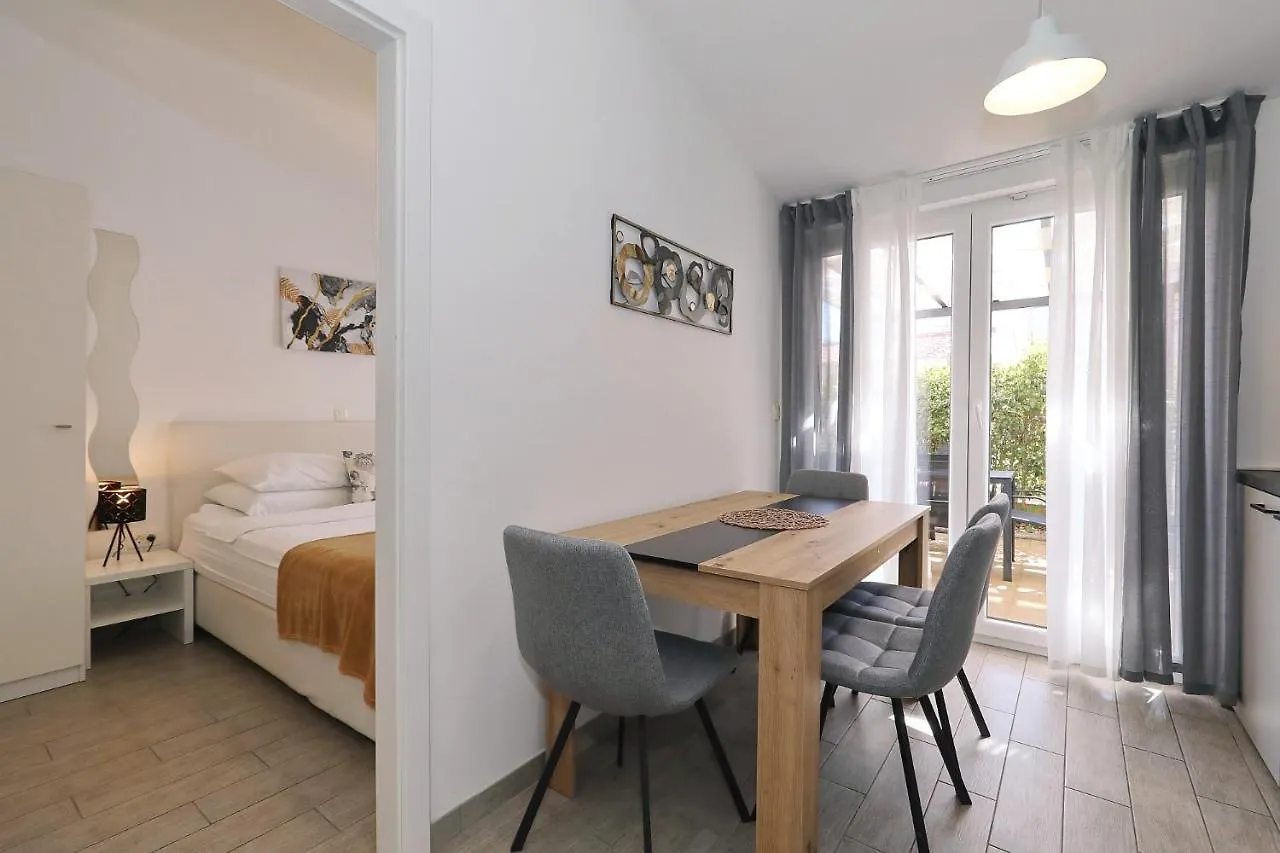 Apartment Vile Dalmacija Preko Croatia
